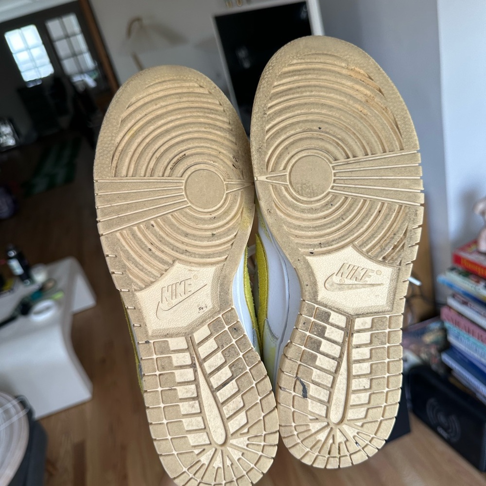 Nike Dunk Low Yellow Strike, Women’s 7.5 - Picture 5 of 8